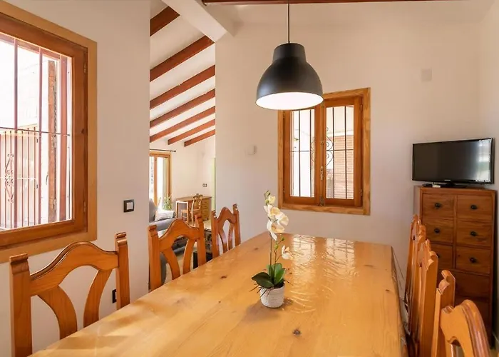Las Yucas Rural House
